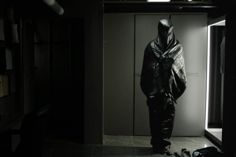 Саван / Shrouds (2024)